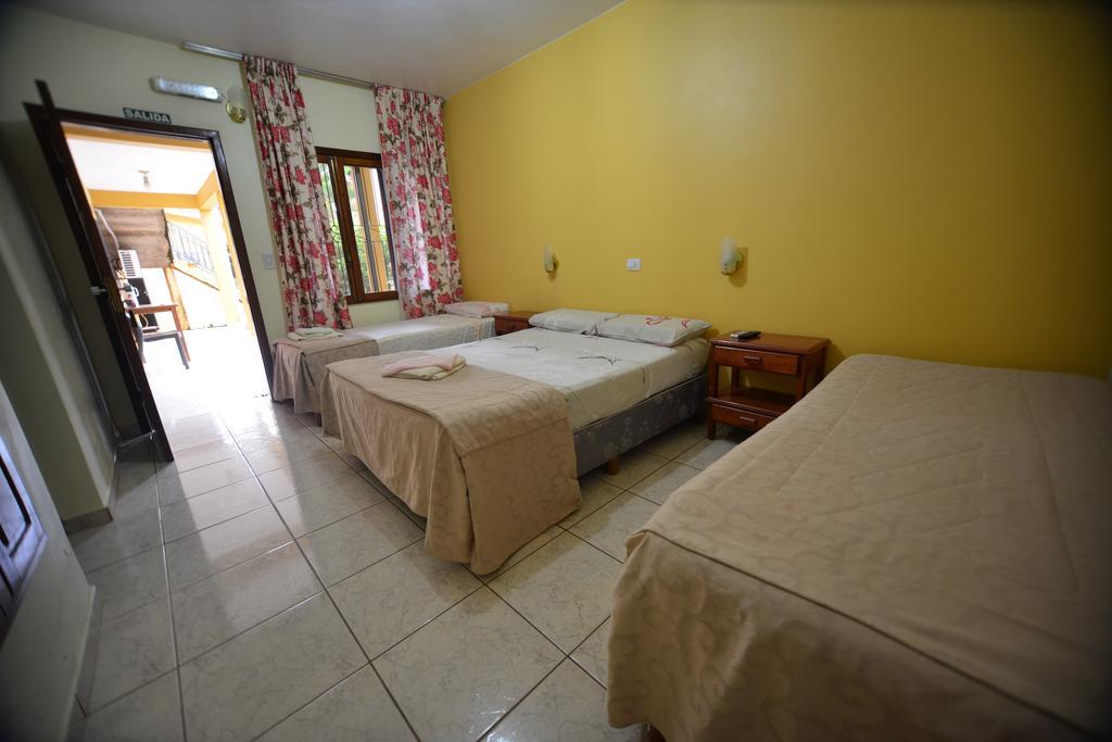 Hotel Lilian Puerto Iguazú Exteriör bild
