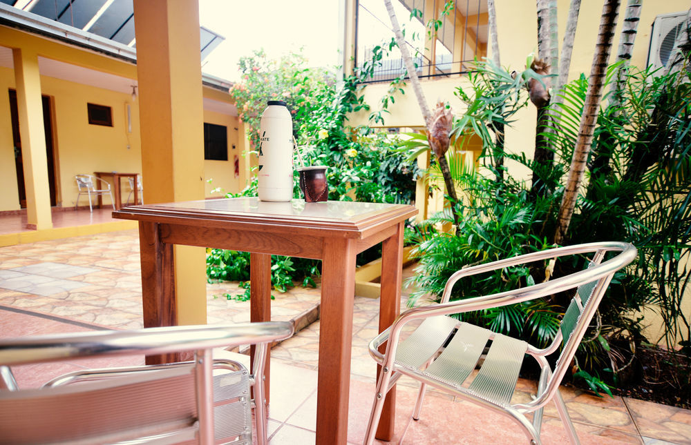 Hotel Lilian Puerto Iguazú Exteriör bild